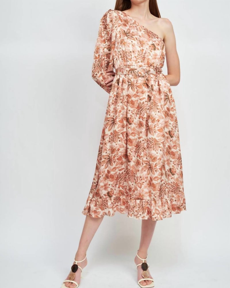 Front of a model wearing a size L One Shoulder Floral Dress in Multi in Multi by En Saison. | dia_product_style_image_id:339445